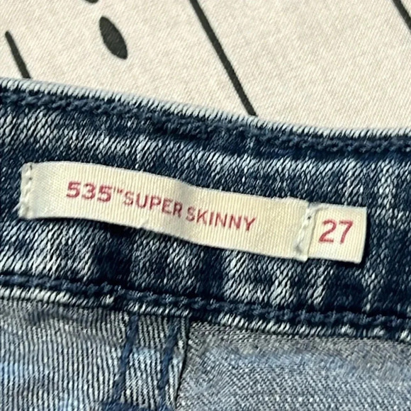 Levi's 535 Super Skinny Crop Denim Jeans.  Studded Back pockets. Size 27 - Picture 10 of 12
